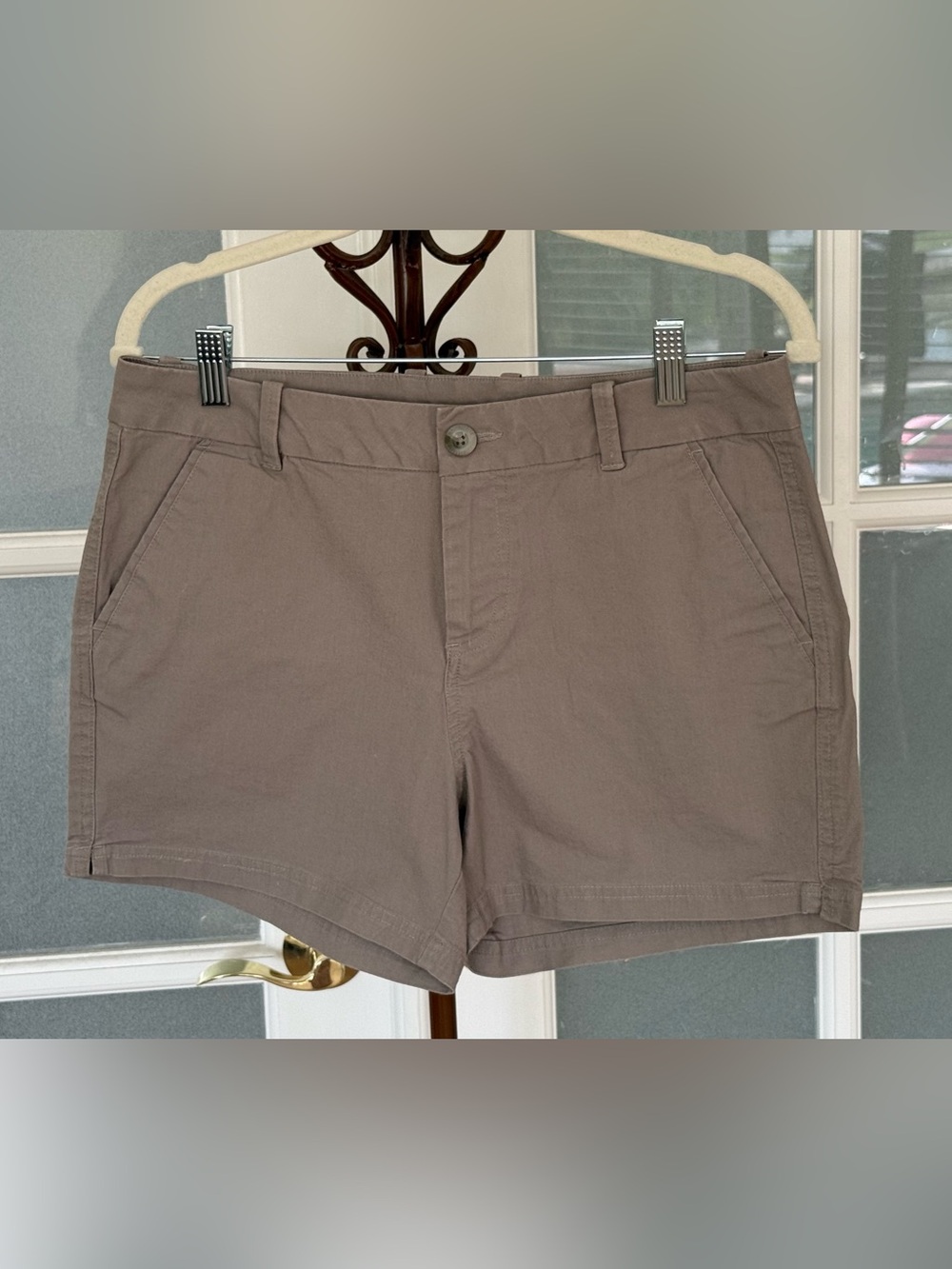 Columbia PFG Khaki Beige Outdoor Shorts Women’s Size
